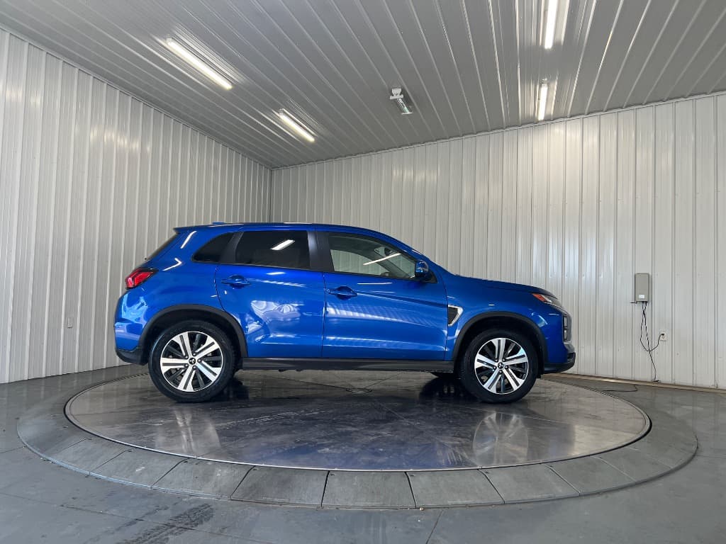 2024 Mitsubishi Outlander Sport ES - Image 4